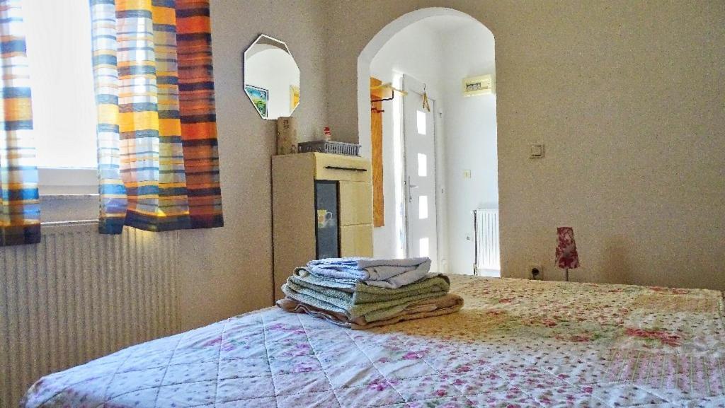 Studio Apartman I Mali Apartman Vir Esterno foto